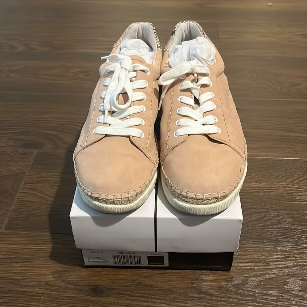 Dolce vita tan shoes. Size 9, worn once and so comfortable!